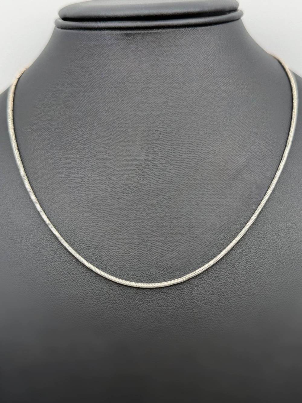 Vintage Italy 925 Sterling Silver Solid Snake Link Chain Necklace 18” 2mm